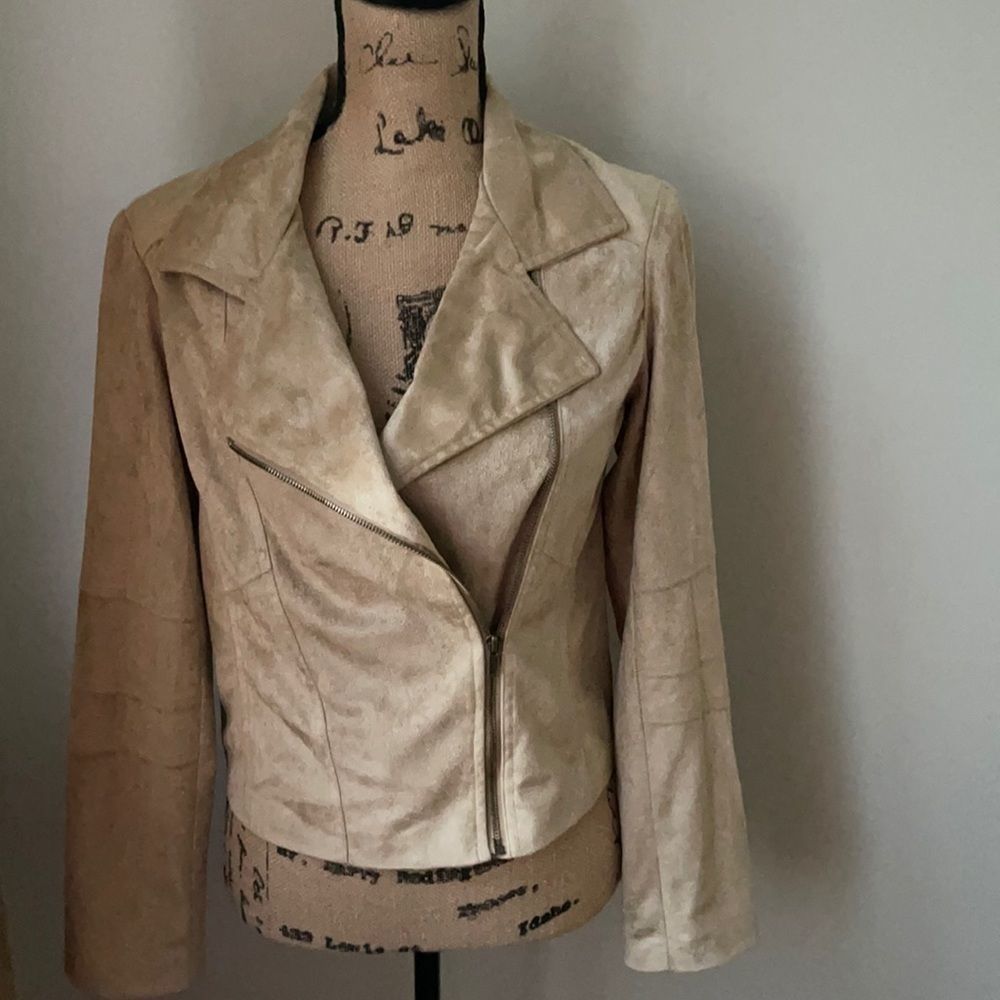 Rue 21 Jacket‼️ - Picture 2 of 10